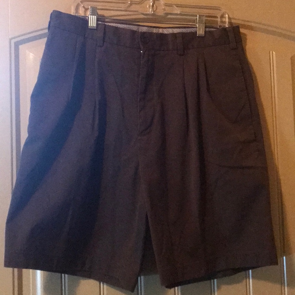 Daniel Cremieux Brown Pleated Shorts Size 35
